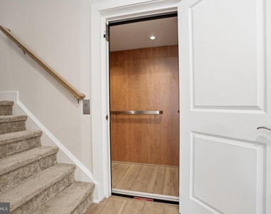 114 King Street - Photo Thumbnail 14