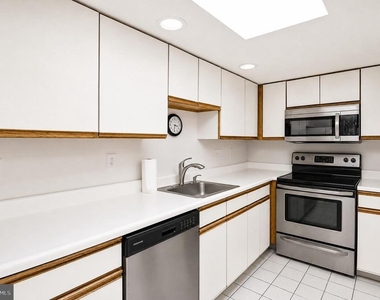 332 Quinton Drive - Photo Thumbnail 12