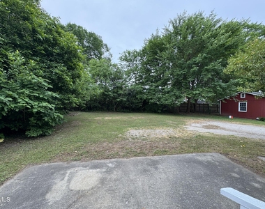 307 E F Street - Photo Thumbnail 17