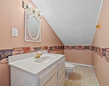 307 E F Street - Photo Thumbnail 7