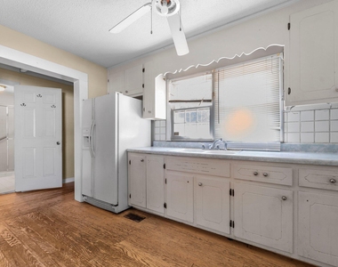 307 E F Street - Photo Thumbnail 6
