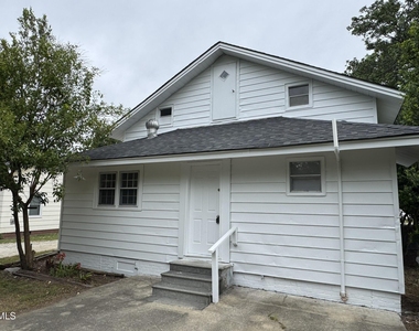 307 E F Street - Photo Thumbnail 15