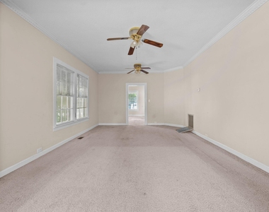 307 E F Street - Photo Thumbnail 12