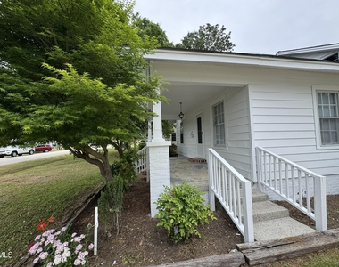 307 E F Street - Photo Thumbnail 11