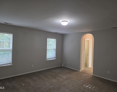 8208 Stone Cellar Drive - Photo Thumbnail 12