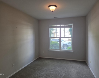 8208 Stone Cellar Drive - Photo Thumbnail 16