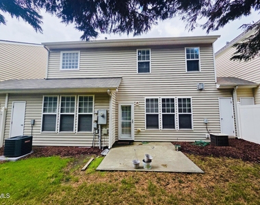 8208 Stone Cellar Drive - Photo Thumbnail 30