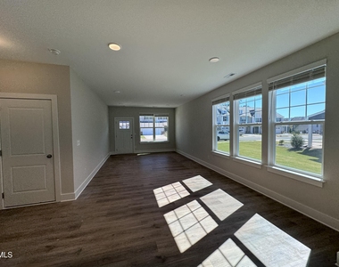 836 Pryor Street - Photo Thumbnail 16