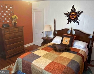 1335 Simpson Avenue - Photo Thumbnail 7