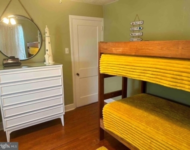 1335 Simpson Avenue - Photo Thumbnail 6