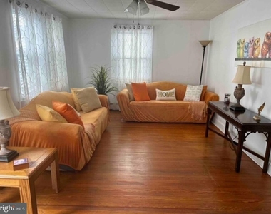 1335 Simpson Avenue - Photo Thumbnail 3