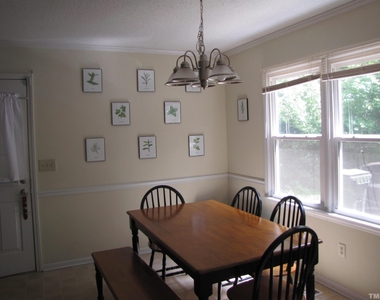 603 E Hammond Street - Photo Thumbnail 5