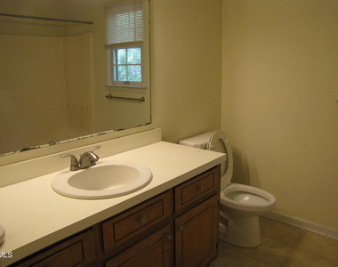 603 E Hammond Street - Photo Thumbnail 15