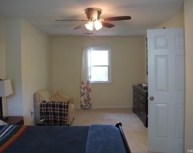 603 E Hammond Street - Photo Thumbnail 10