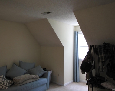 603 E Hammond Street - Photo Thumbnail 12