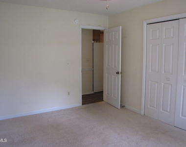 603 E Hammond Street - Photo Thumbnail 9