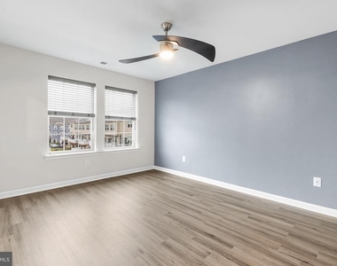 62 Rome Way - Photo Thumbnail 24