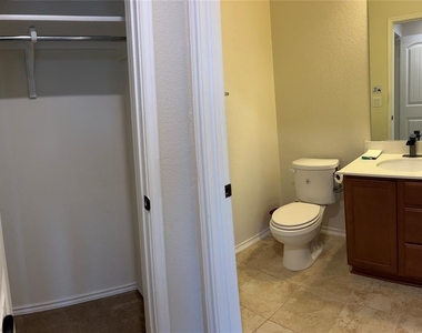 12821 Stoney Ridge Bnd - Photo Thumbnail 10