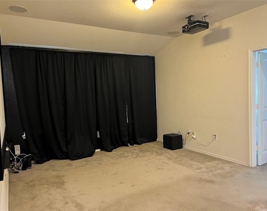 12821 Stoney Ridge Bnd - Photo Thumbnail 12