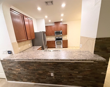 12821 Stoney Ridge Bnd - Photo Thumbnail 25