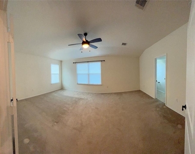 12821 Stoney Ridge Bnd - Photo Thumbnail 17