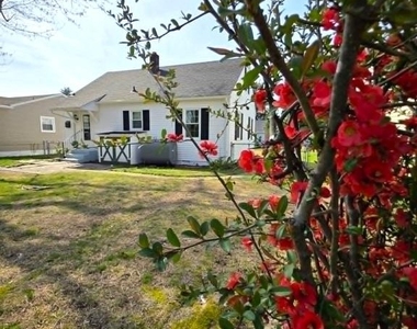 1017 Tyler Avenue - Photo Thumbnail 20
