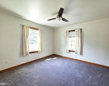 1017 Tyler Avenue - Photo Thumbnail 15