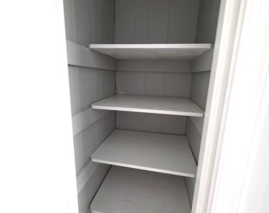 830 Larch Way - Photo Thumbnail 13
