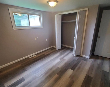 12512 Stone Bridge Drive - Photo Thumbnail 19