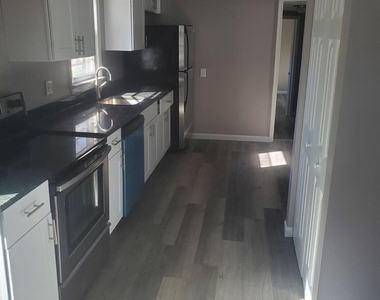 12512 Stone Bridge Drive - Photo Thumbnail 10