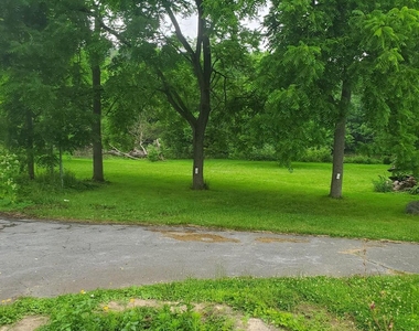 12512 Stone Bridge Drive - Photo Thumbnail 4
