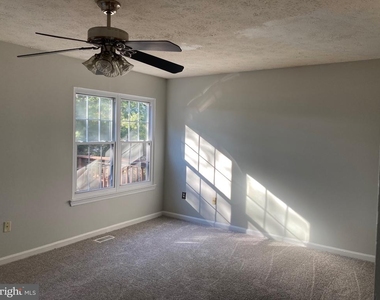 11232 Cristins Circle - Photo Thumbnail 9