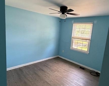 14818 Belle Ami Drive - Photo Thumbnail 11