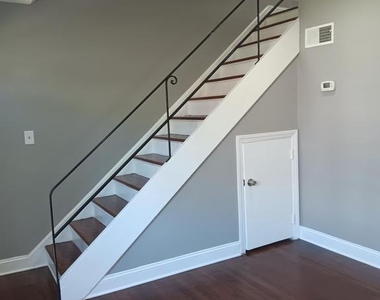 3840 26th Avenue - Photo Thumbnail 2