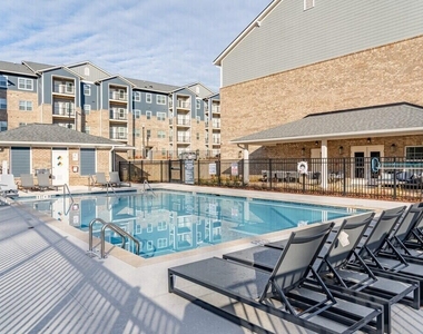 13100 Margie Lane - Photo Thumbnail 16