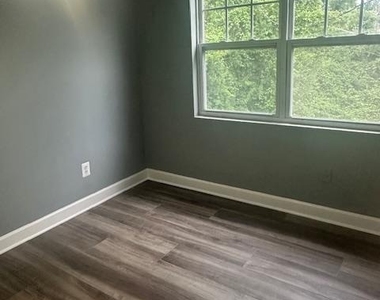 2515 Kent Town Place - Photo Thumbnail 14