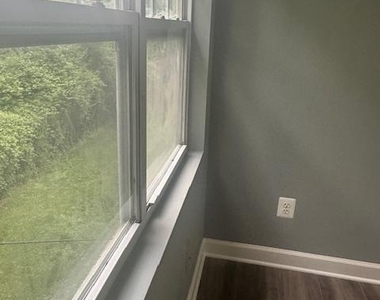 2515 Kent Town Place - Photo Thumbnail 15