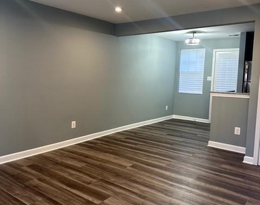 2515 Kent Town Place - Photo Thumbnail 2