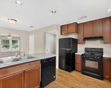 12711 Rampart St - Photo Thumbnail 13