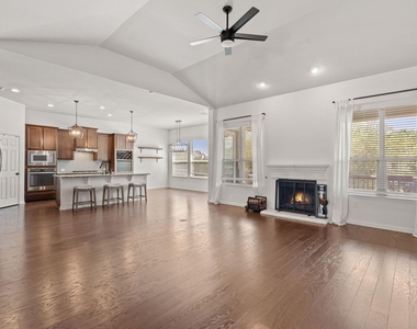 21824 Agarito Ln - Photo Thumbnail 16
