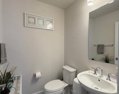 10802 Foxtrot Circle - Photo Thumbnail 20