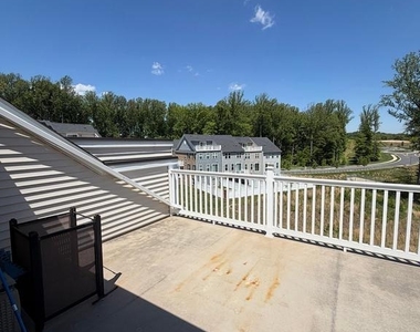 10802 Foxtrot Circle - Photo Thumbnail 17
