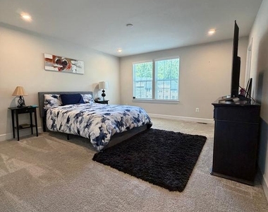 10802 Foxtrot Circle - Photo Thumbnail 11
