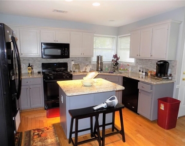 2306 Raintree Path - Photo Thumbnail 2