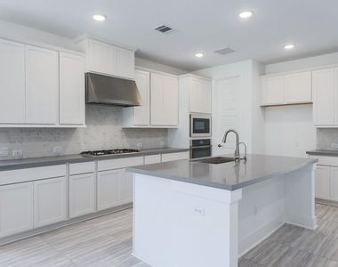 182 Yarbrough Dr - Photo Thumbnail 7