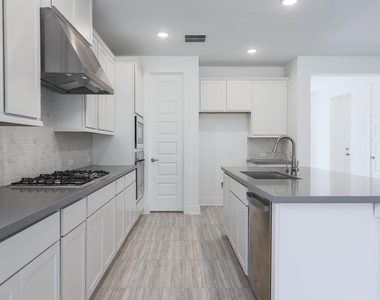 182 Yarbrough Dr - Photo Thumbnail 8