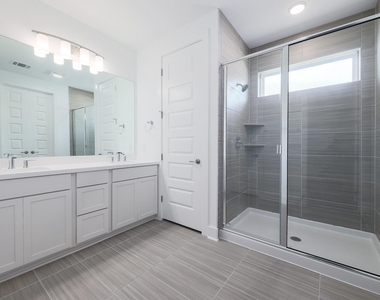 182 Yarbrough Dr - Photo Thumbnail 16