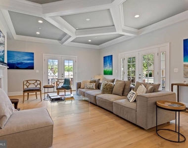 4917 Bayard Boulevard - Photo Thumbnail 12