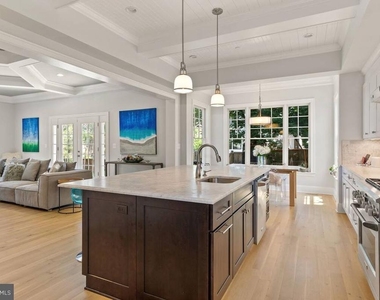 4917 Bayard Boulevard - Photo Thumbnail 13
