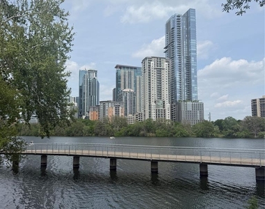 500 E Riverside Dr - Photo Thumbnail 25